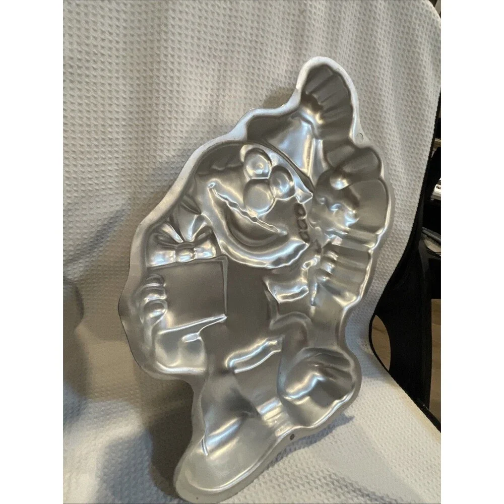 Wilton Elmo Birthday Cake Pan Sesame Street Vintage 2105-4298 Sesame Street 1996